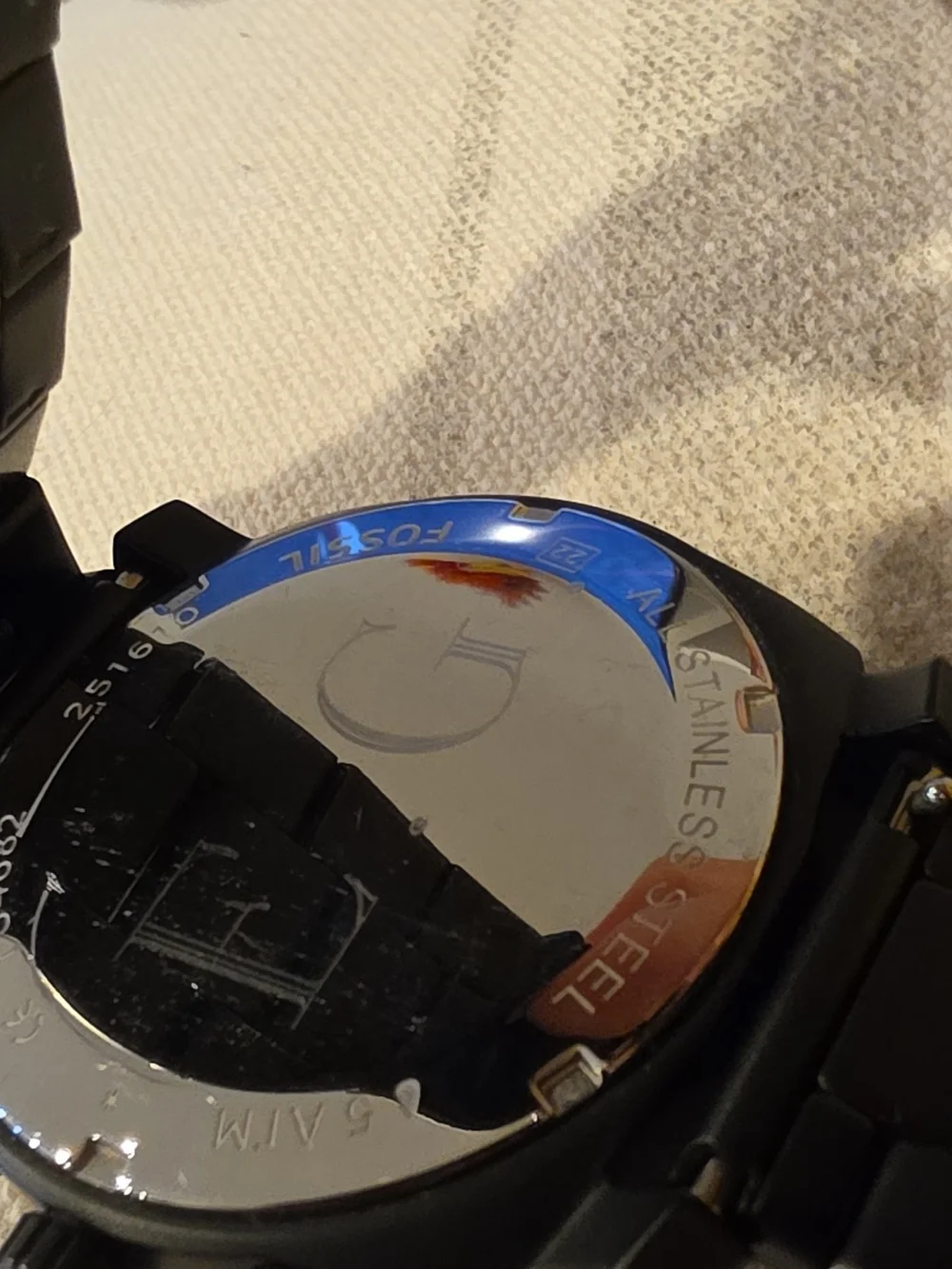 Fossil needs battery